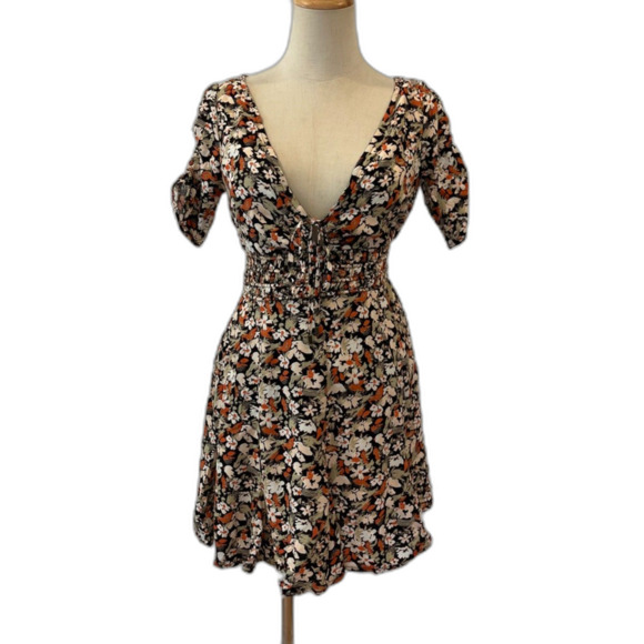 Free People Forget Me Not Mini Dress Floral NEW NWT $128 Size 0 V-Neck - Picture 2 of 11